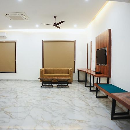 The Krati Resort & Convention Centre Bareli Kültér fotó