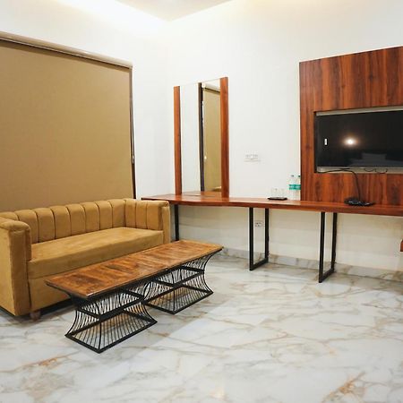 The Krati Resort & Convention Centre Bareli Kültér fotó
