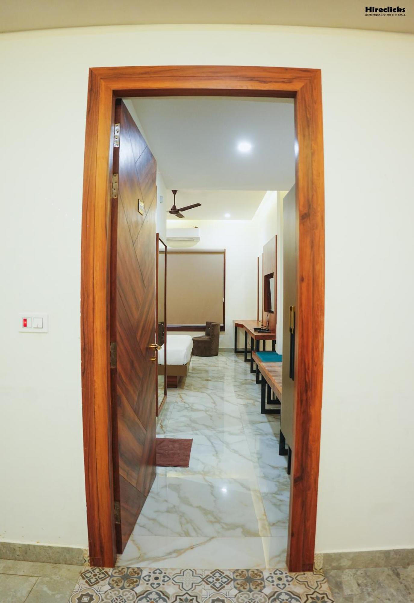 The Krati Resort & Convention Centre Bareli Kültér fotó