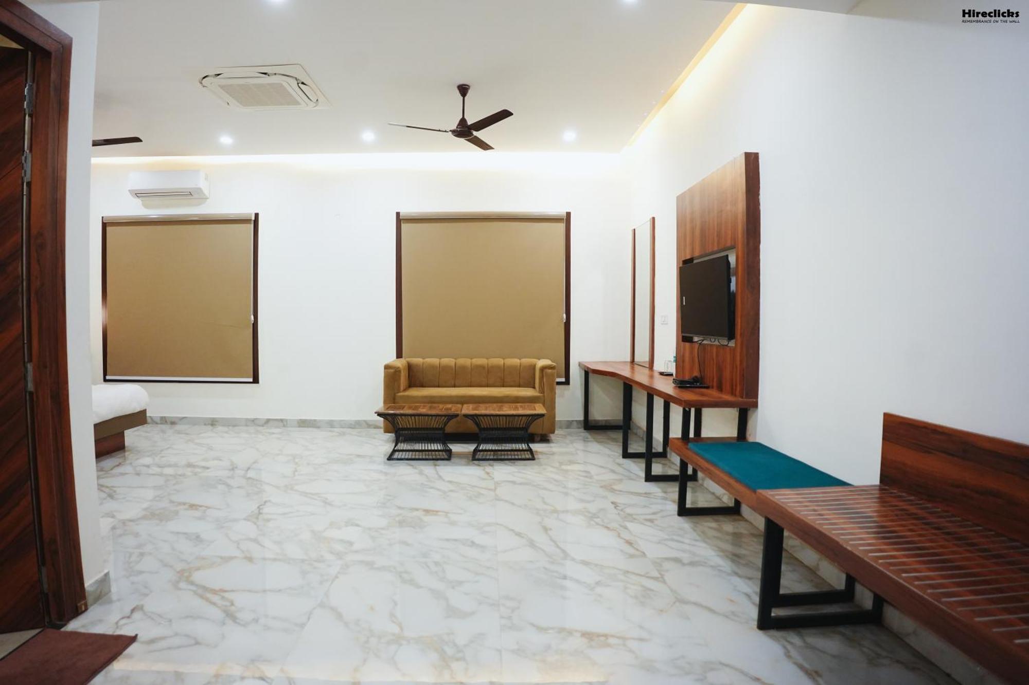 The Krati Resort & Convention Centre Bareli Kültér fotó