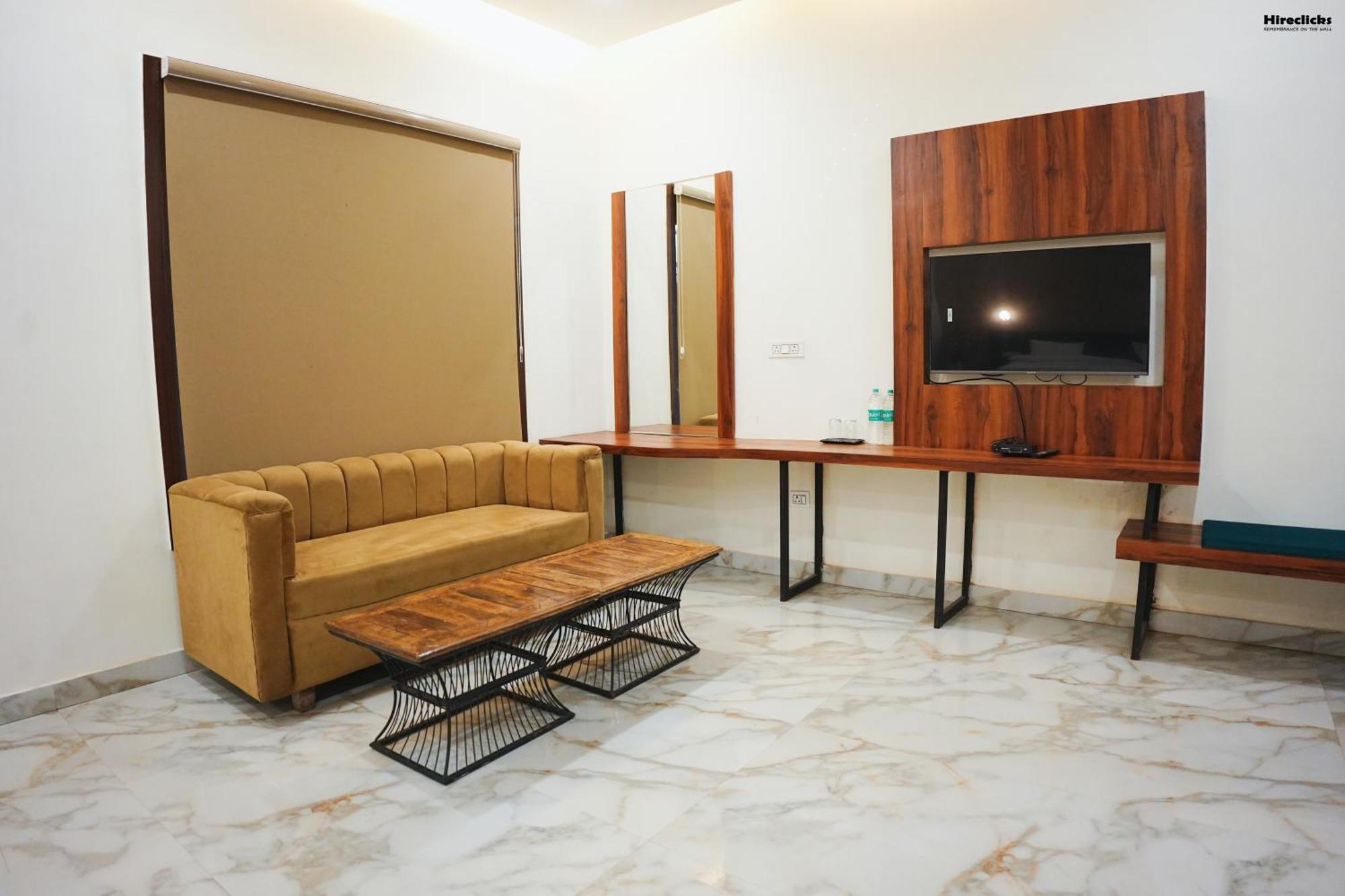 The Krati Resort & Convention Centre Bareli Kültér fotó